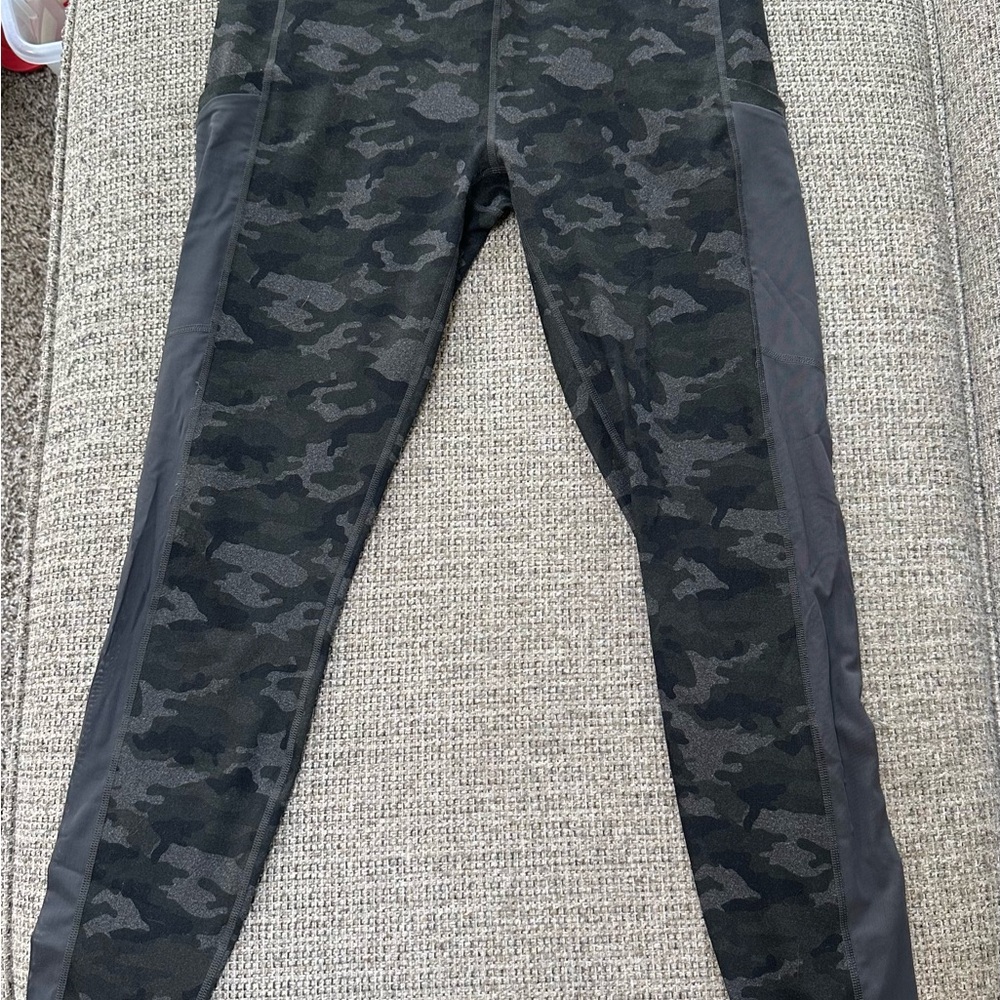 Fabletics Black and Gray Camouflage Leggings